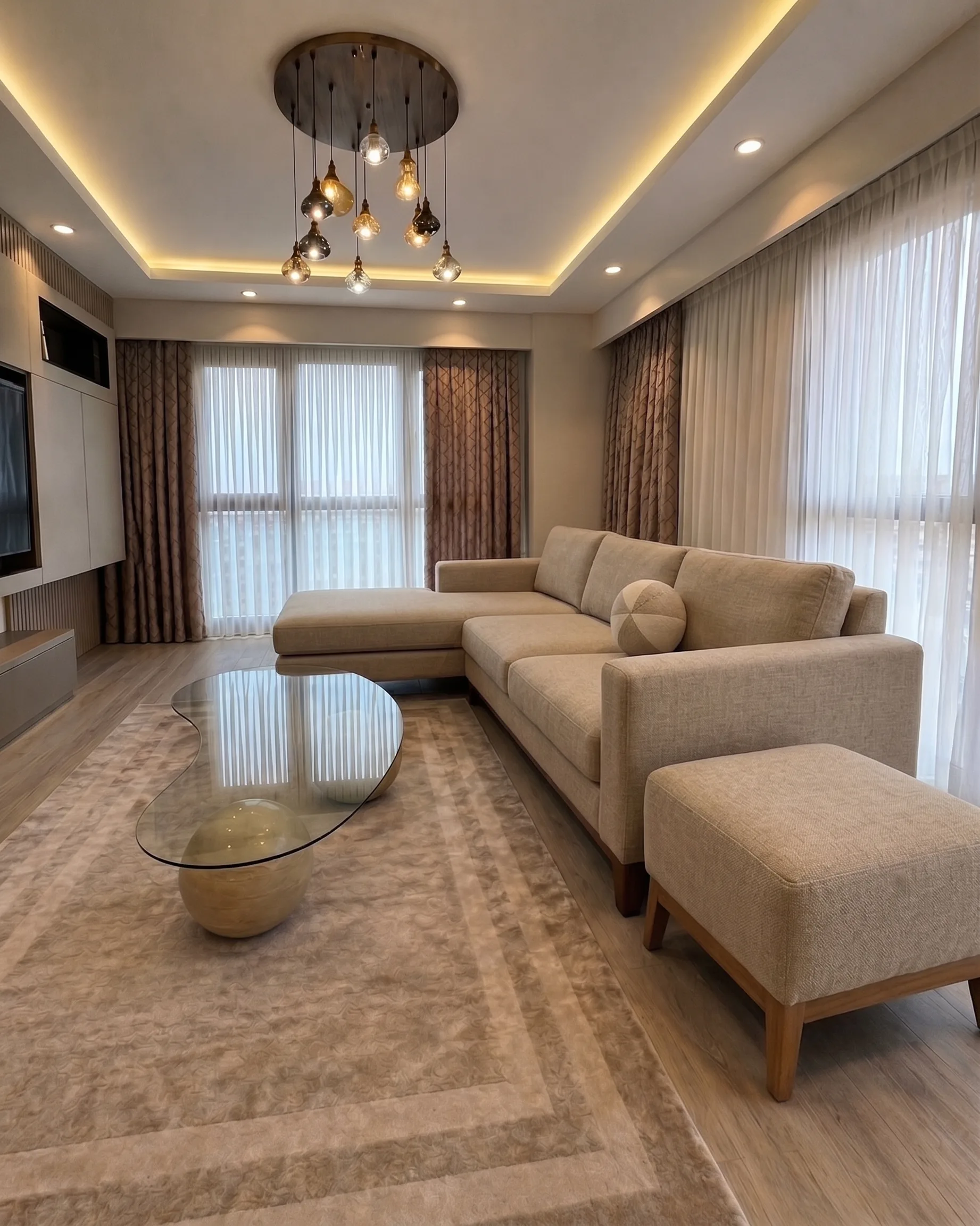 Sala cálida con ottoman