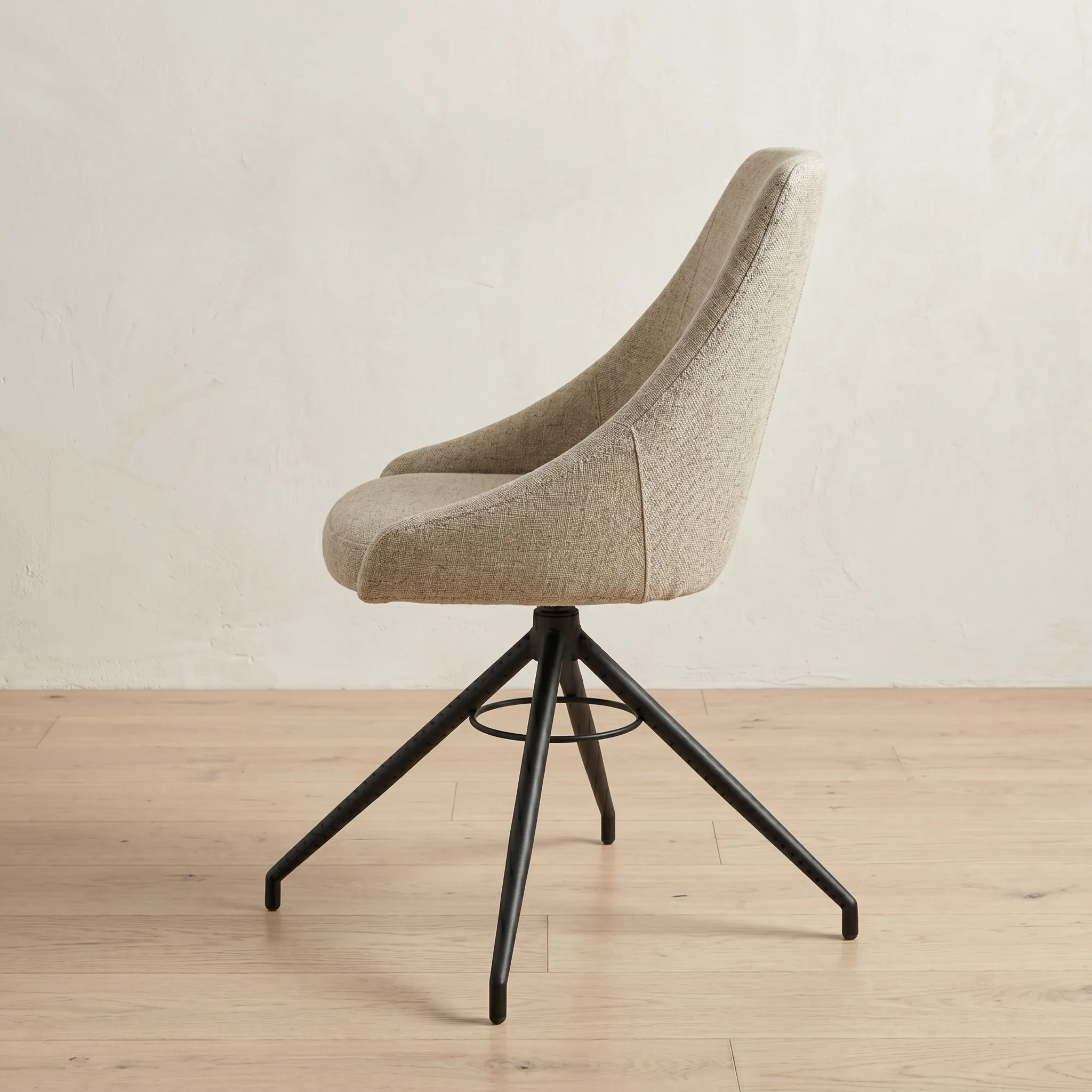 Madie Giratoria perfil